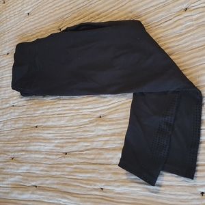 💕 NWOT Savvy Athletic Leggings💕